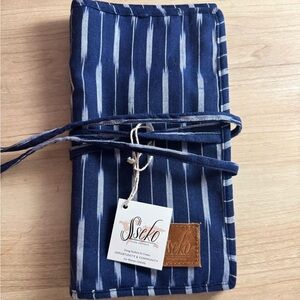 Sseko Jewelry Roll - navy blue